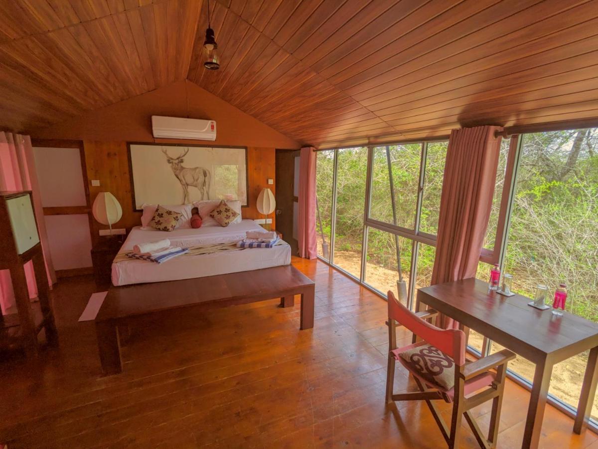 Yala Hotel Lion -Air Conditioned High Luxury Safari Camp מראה חיצוני תמונה