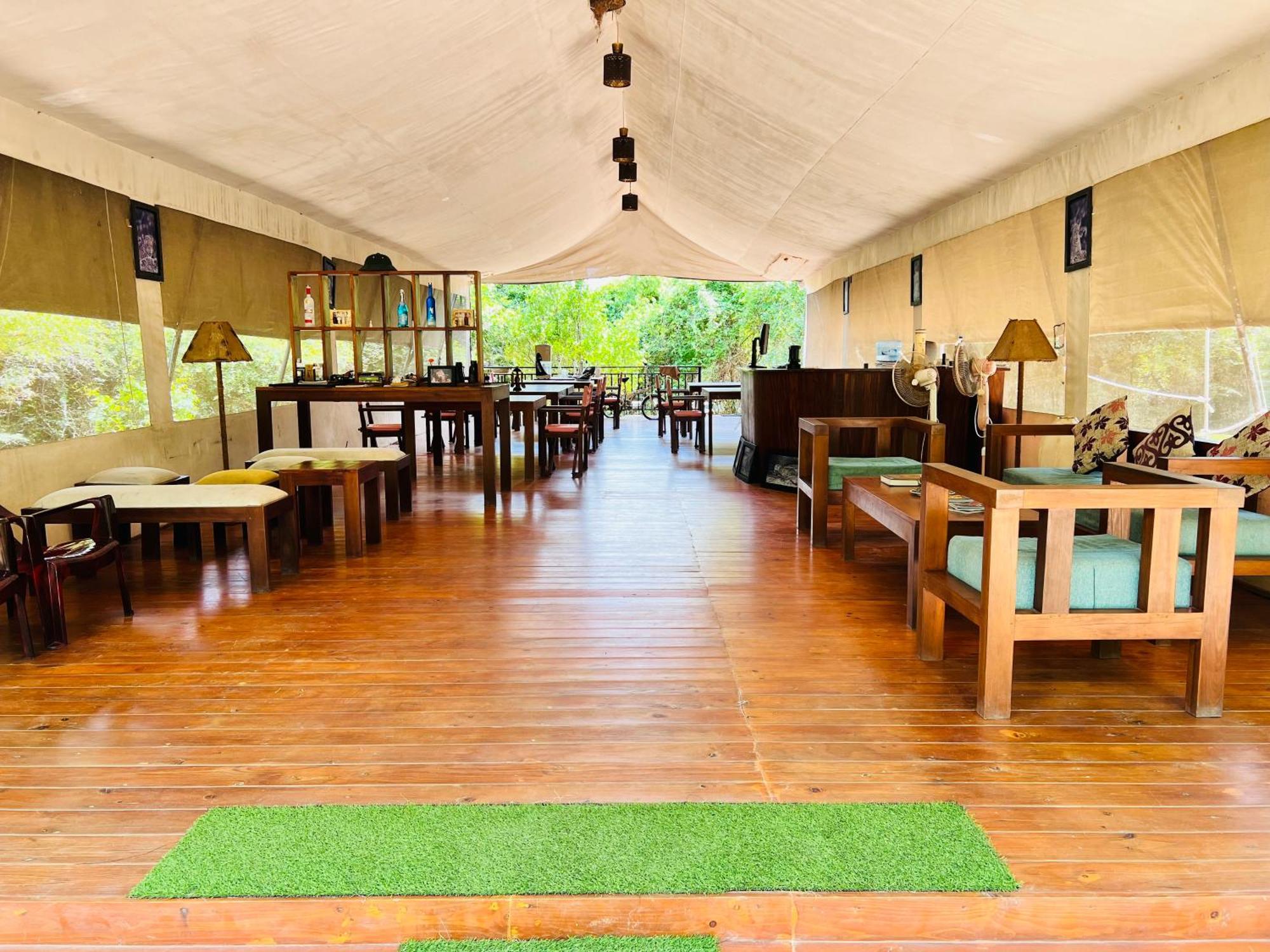 Yala Hotel Lion -Air Conditioned High Luxury Safari Camp מראה חיצוני תמונה